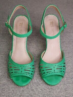 Restricted Green Cutout Open Toe Ankle Strap Block Heel Size 7.5